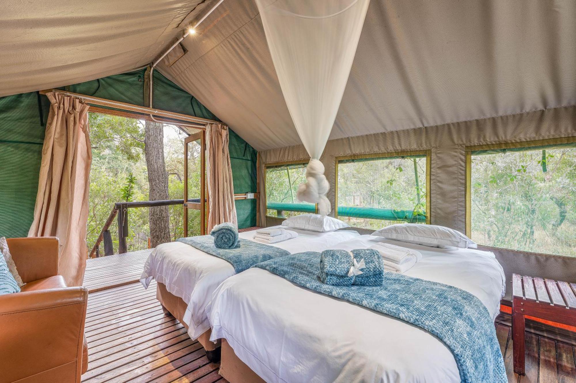 Ndzhaka Tented Camp Заповедник Маньелети Экстерьер фото
